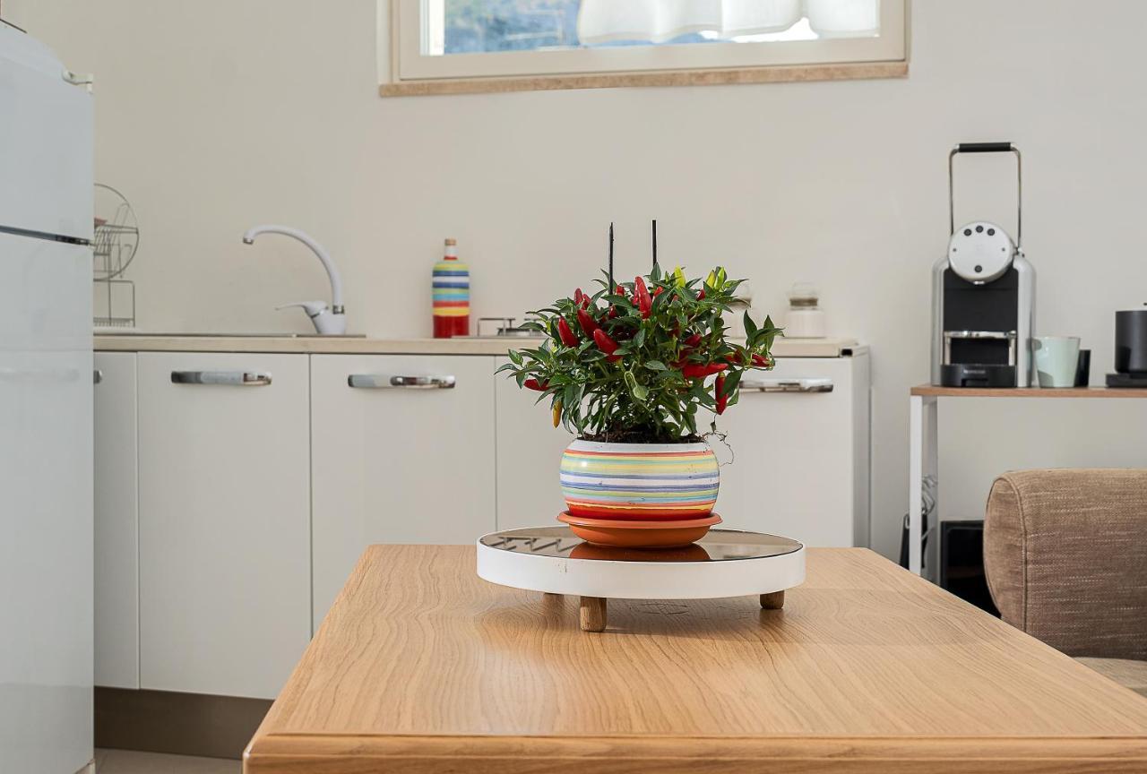 A Casarella In Piazzetta Apartment Капри Екстериор снимка